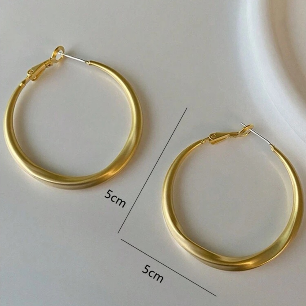 New European style cut hoop earrings - Picture 3 of 3